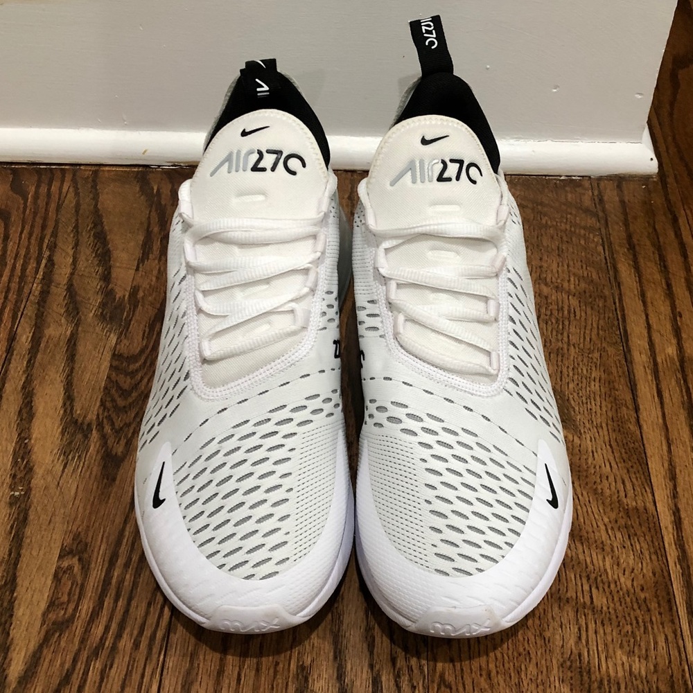 White Nike Air Max 270